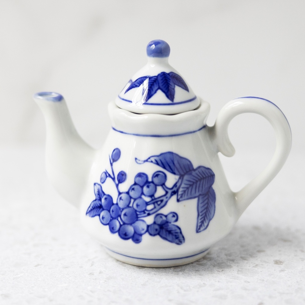 Vintage blue white Nantucket porcelain ceramic individual teapot made in China